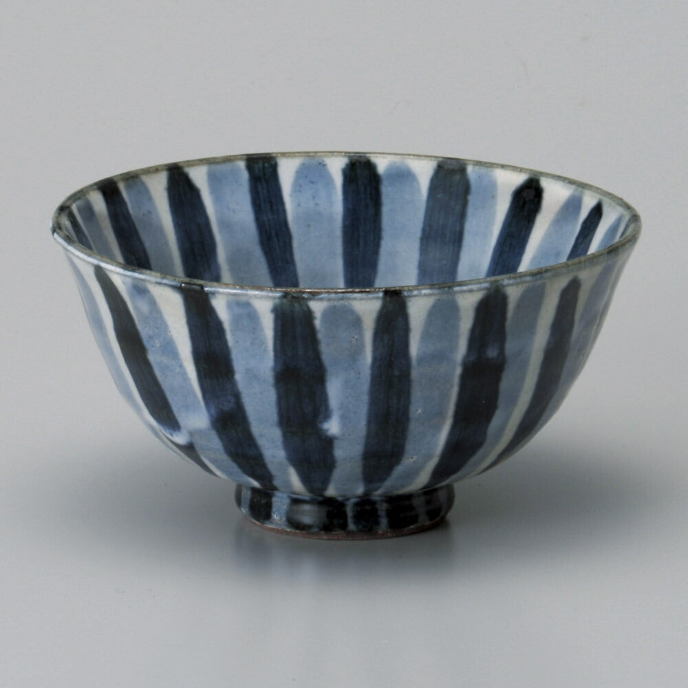 茶碗 染付十草中平 [ 11.2 x 5.6cm ]