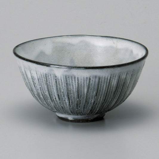 茶碗 黒土粉引串目中平 [ 11.4 x 5.6cm ]