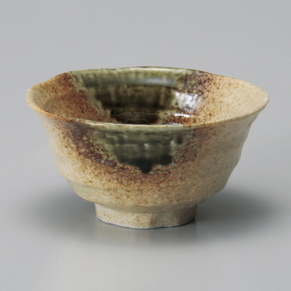 茶碗 伊賀風織部ろくべ型茶碗（中） [ 14 x 7.4cm ]