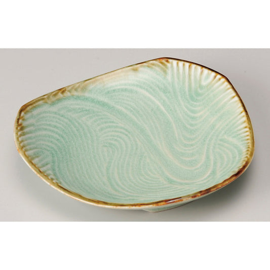 ☆ 和皿 ☆ 翠玉流水6.0三角皿 [ 17 x 17 x 3.2cm ]