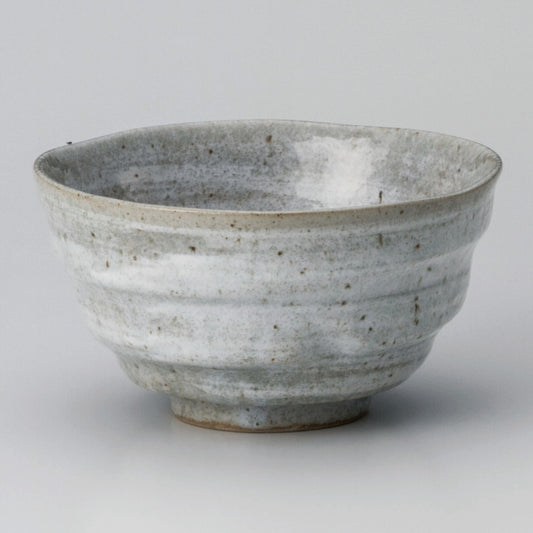 ☆ 飯碗 ☆ 青磁刷毛手造り茶碗 [ φ11.5 x 6cm ]