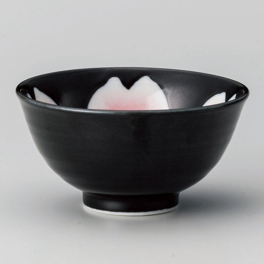 ☆ 飯碗 ☆ 黒釉桜花反少々碗 [ φ10.5 x 5.5cm ]